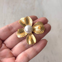 Cargar imagen en el visor de la galería, BROCHE VERA