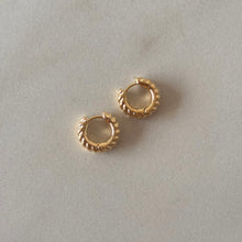 Cargar imagen en el visor de la galería, HUGGIES LIA