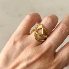 Cargar imagen en el visor de la galería, ANILLO ARABIA DORADO