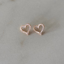 Cargar imagen en el visor de la galería, ARETES CORAZONCITO