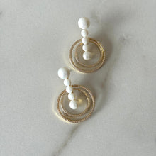 Cargar imagen en el visor de la galería, ARETES SNOW