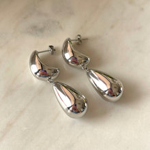 Cargar imagen en el visor de la galería, ARETES MELIDA PLATEADO