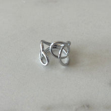 Cargar imagen en el visor de la galería, ANILLO ARABIA PLATEADO