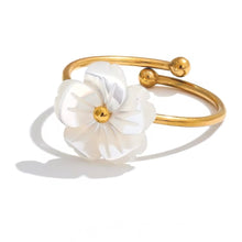 Cargar imagen en el visor de la galería, ANILLO FLORECITA NACAR