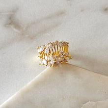 Cargar imagen en el visor de la galería, ANILLO UNIVERSO DORADO