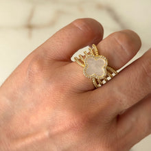 Cargar imagen en el visor de la galería, ANILLO TRÉBOL LÍNEAS