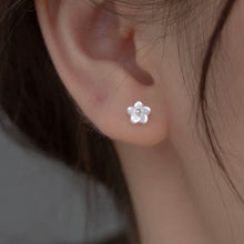 Cargar imagen en el visor de la galería, PIERCING FLOR NACAR