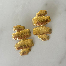 Cargar imagen en el visor de la galería, ARETES METÁLICA