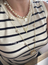 Cargar imagen en el visor de la galería, COLLAR ESCAPULARIO JESÚS