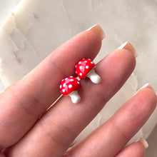 Cargar imagen en el visor de la galería, ARETES CHAMPIÑÓN