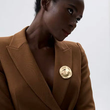 Cargar imagen en el visor de la galería, BROCHE KARL