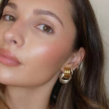 Cargar imagen en el visor de la galería, ARETES SICILIA DOBLE TONO