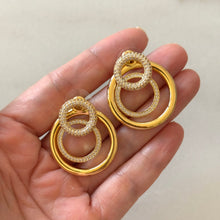 Cargar imagen en el visor de la galería, ARETES CLARE