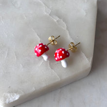 Cargar imagen en el visor de la galería, ARETES CHAMPIÑÓN