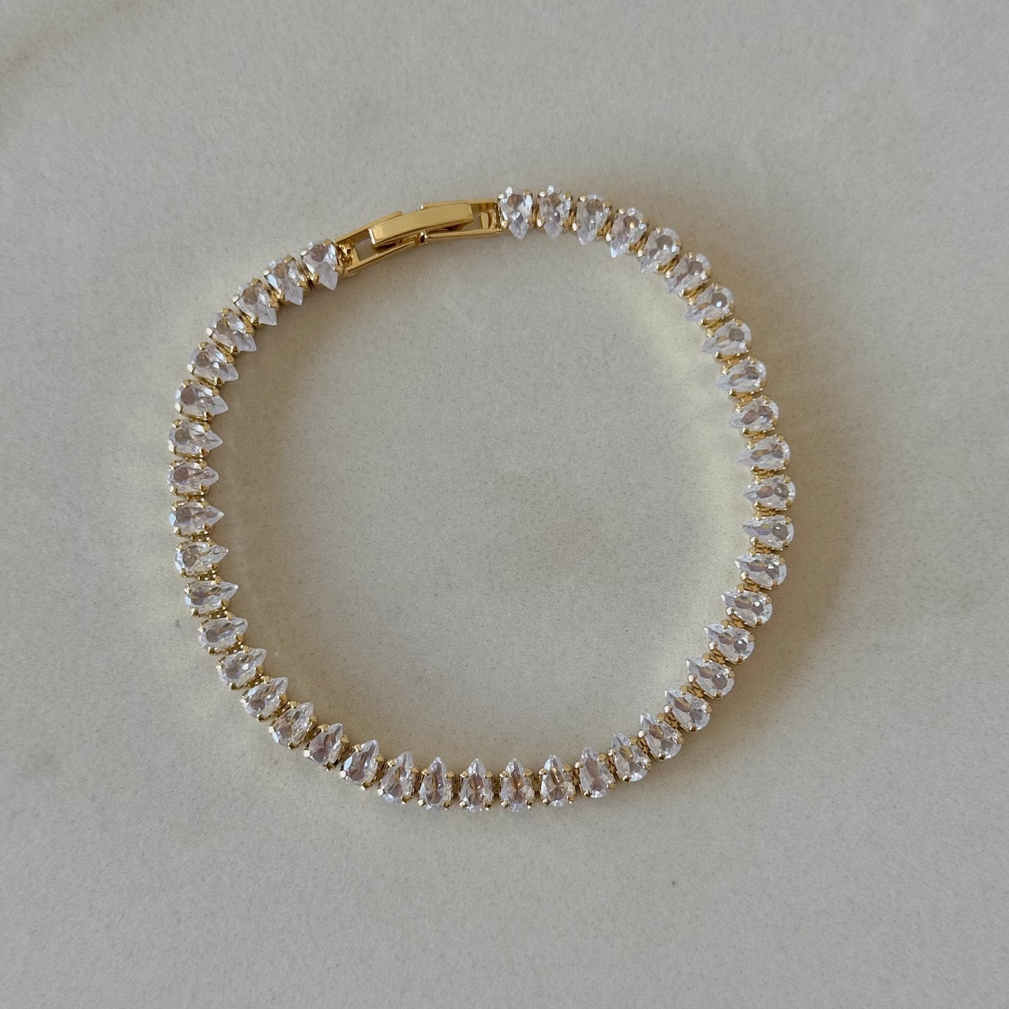 PULSERA MIRTA DORADA