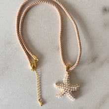 Cargar imagen en el visor de la galería, COLLAR CORDÓN NUDE*

