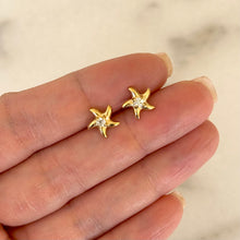 Cargar imagen en el visor de la galería, ARETES MINI ESTRELLA
