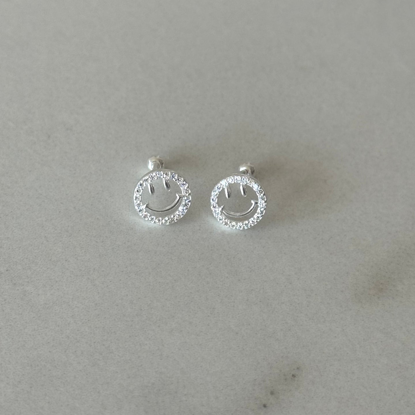 PIERCING HAPPY FACE