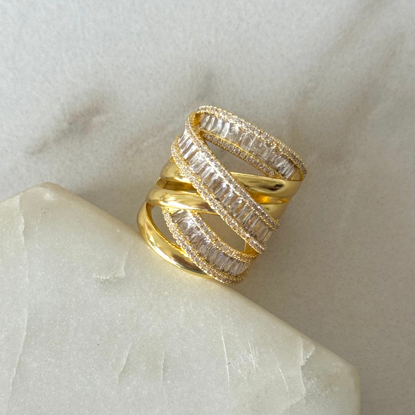 ANILLO BEVERLY