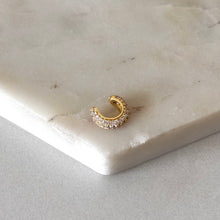 Cargar imagen en el visor de la galería, EAR CUFF PAVE
