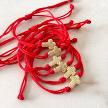 Cargar imagen en el visor de la galería, PULSERA ROJA CRUZ
