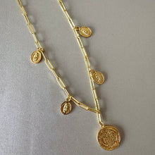Cargar imagen en el visor de la galería, COLLAR CHARMS MEDALLAS
