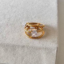 Cargar imagen en el visor de la galería, ANILLO TRIPLE
