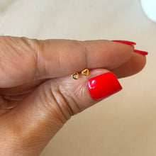 Cargar imagen en el visor de la galería, PIERCING HOLLOW HEART
