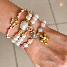 Cargar imagen en el visor de la galería, PULSERA PERLAS Y BARROCA*
