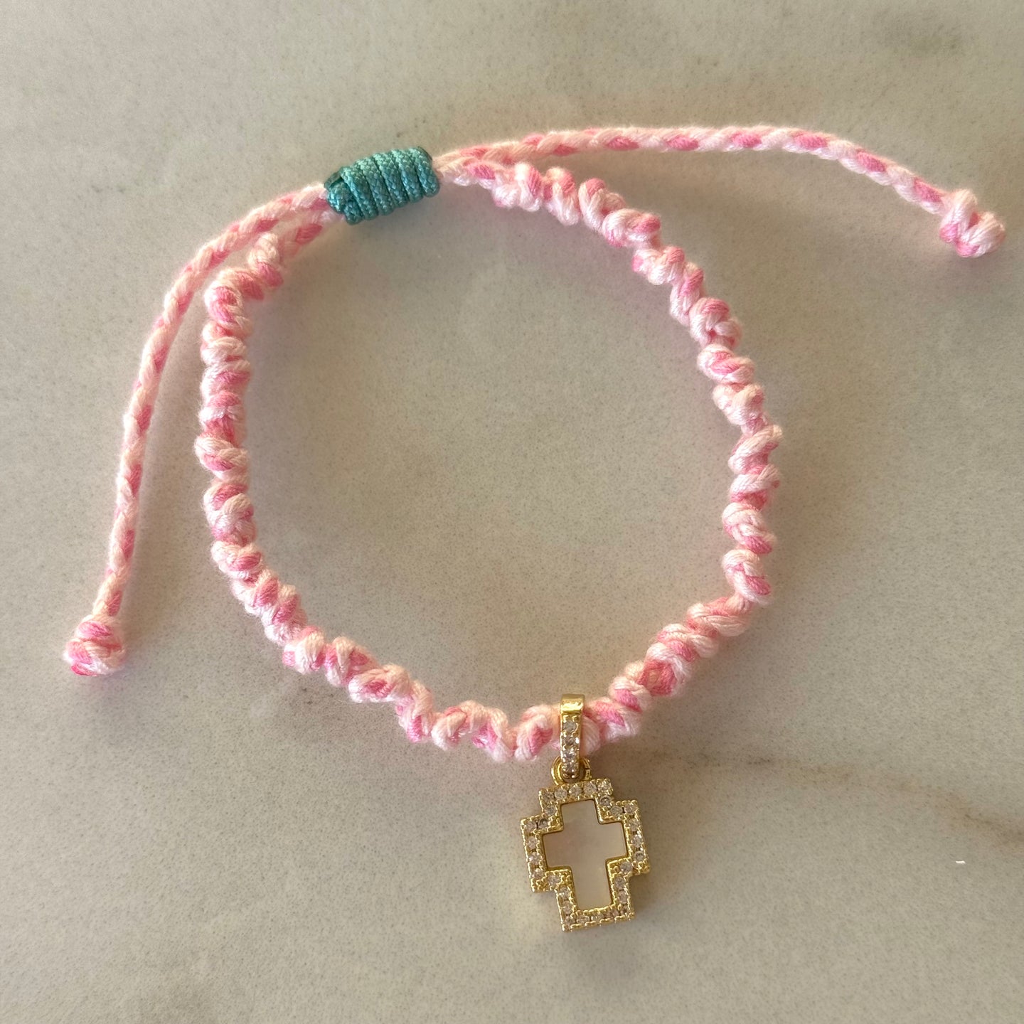 PULSERA CRUZ NUDOS