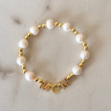 Cargar imagen en el visor de la galería, PULSERA PERLAS MOM
