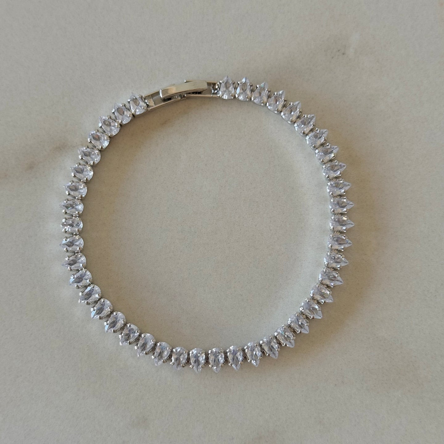 PULSERA MIRTA PLATEADA