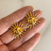 Cargar imagen en el visor de la galería, ARETES SOL
