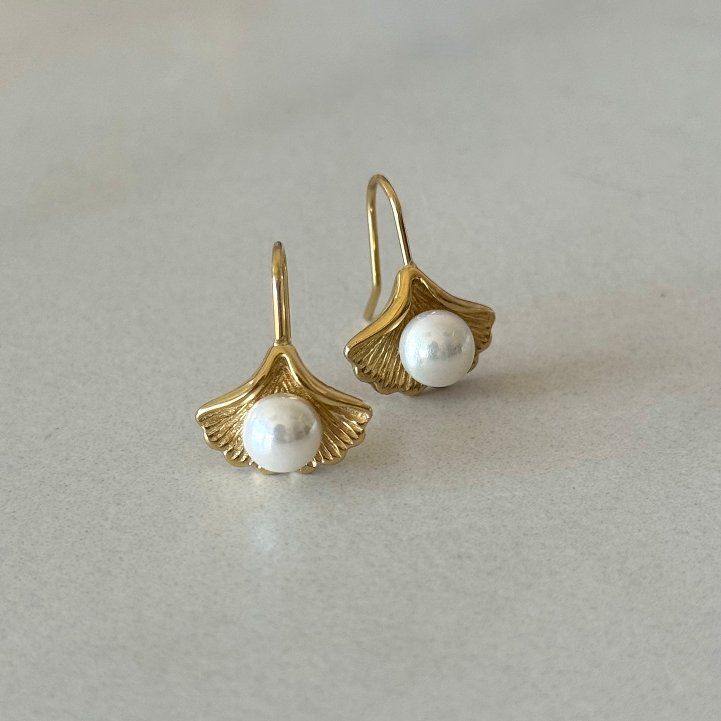 ARETES BILOBA