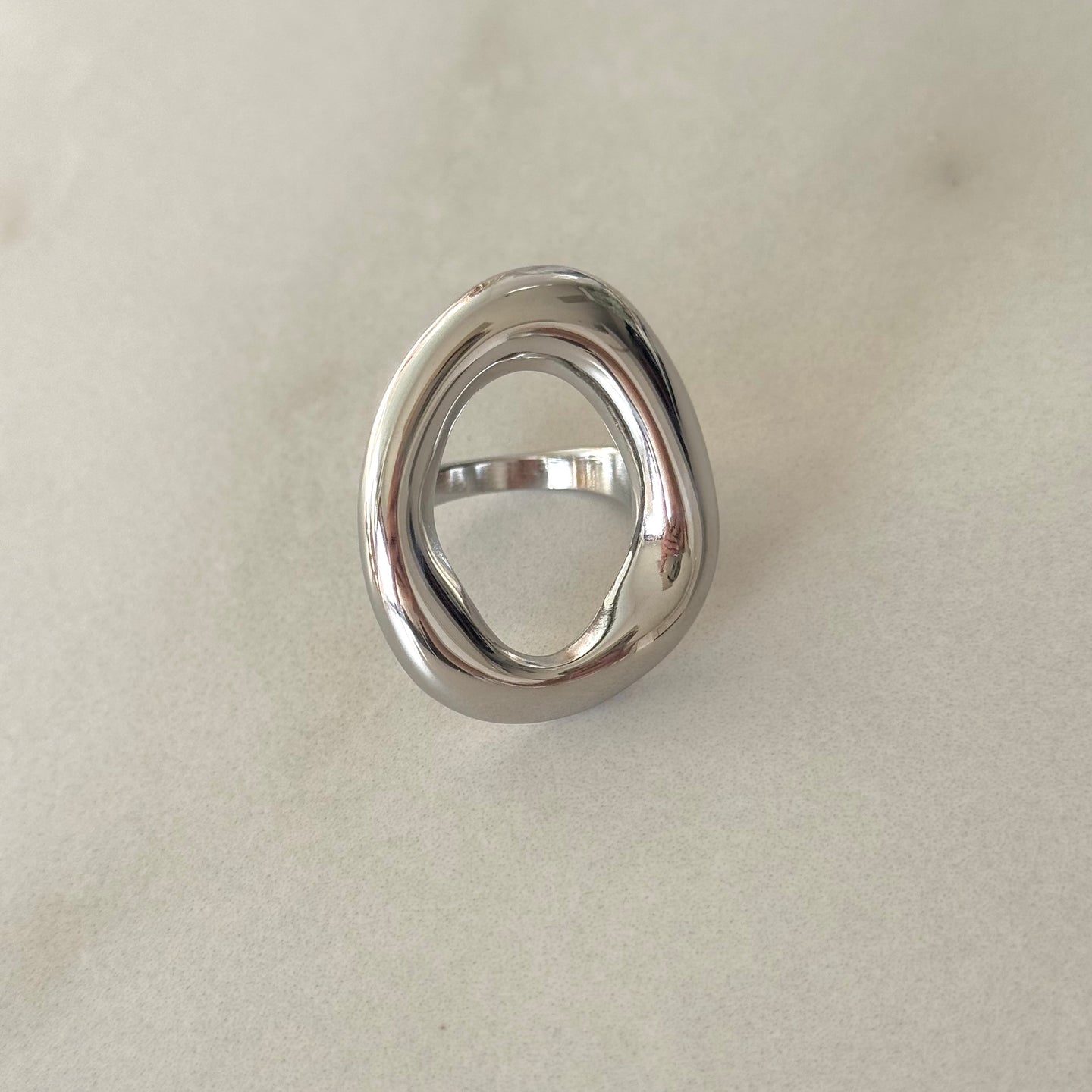 ANILLO ÓVALO PLATEADO