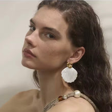 Cargar imagen en el visor de la galería, ARETES ARIEL
