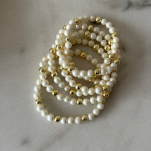 Cargar imagen en el visor de la galería, PULSERA BÁSICA SHELL
