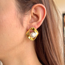 Cargar imagen en el visor de la galería, ARETES ALEXIS
