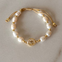 Cargar imagen en el visor de la galería, PULSERA PERLAS CRUZ*
