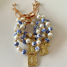 Cargar imagen en el visor de la galería, PULSERA RELIGIOSA SEVILLA

