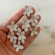 Cargar imagen en el visor de la galería, ARETES JARDÍN PLATEADO
