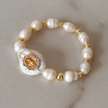 Cargar imagen en el visor de la galería, PULSERA VIRGEN BARROCA*
