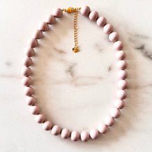 Cargar imagen en el visor de la galería, COLLAR CHICLE BASICO
