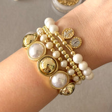 Cargar imagen en el visor de la galería, PULSERA MEDALLAS
