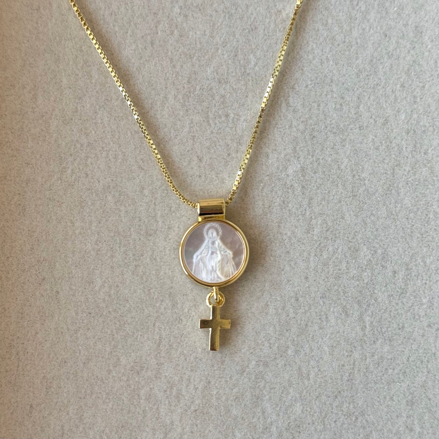 CADENA JESÚS CRUZ
