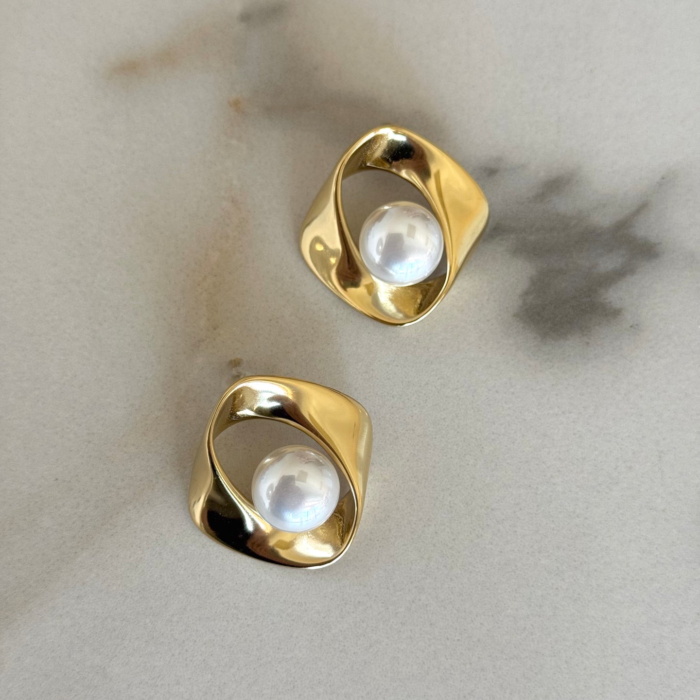 ARETES ALEXIS