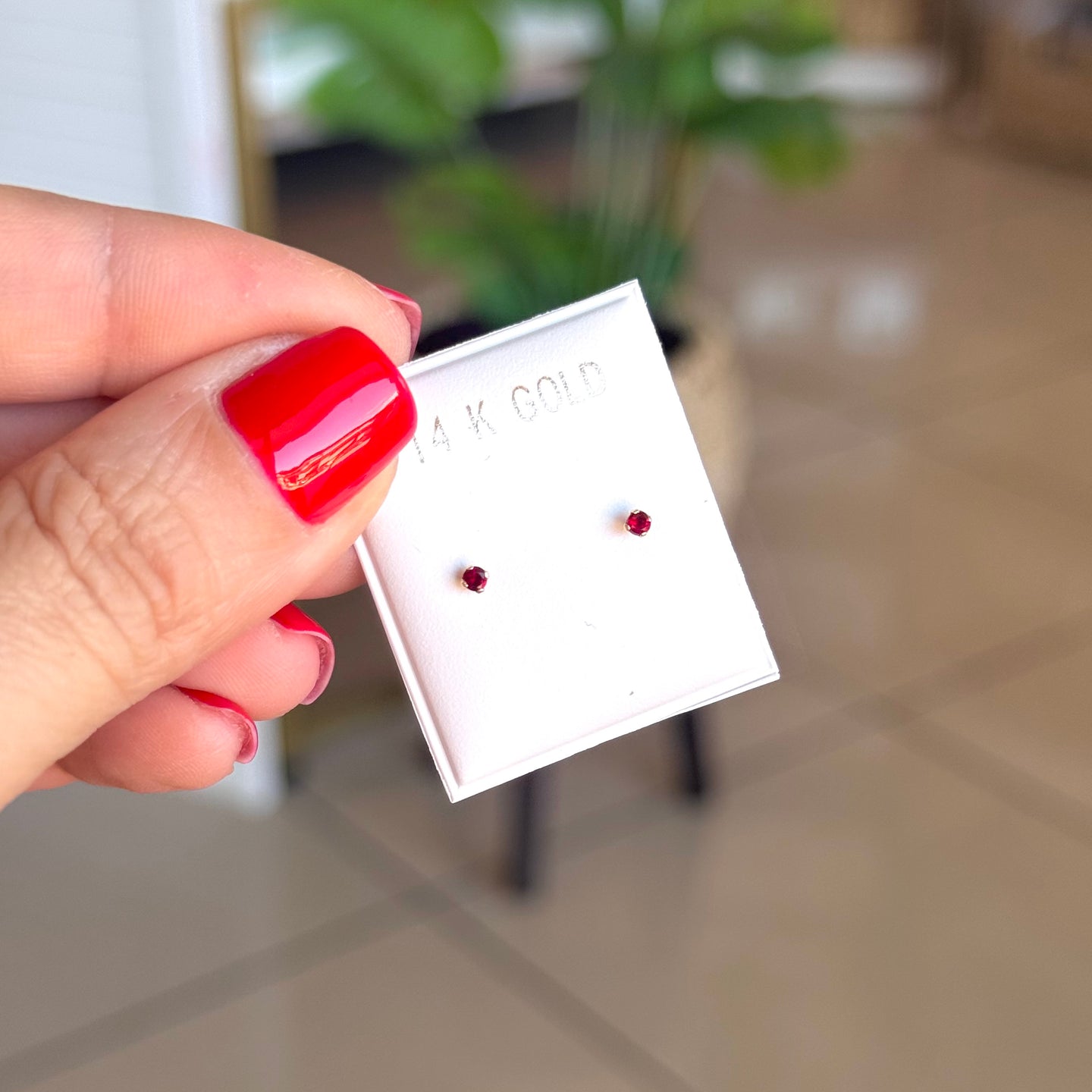 PIERCING ZIRCONIA ROJA 2MM