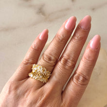Cargar imagen en el visor de la galería, ANILLO UNIVERSO DORADO
