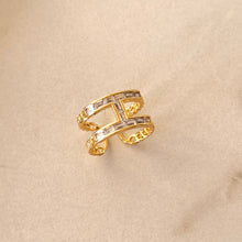 Cargar imagen en el visor de la galería, ANILLO H ZIRCONIAS
