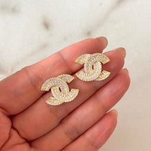 Cargar imagen en el visor de la galería, ARETES CHANNEL PAVE
